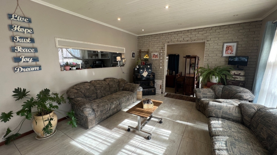 3 Bedroom Property for Sale in Denneoord Western Cape